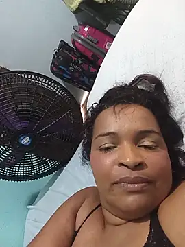 Živý XXX chat Stepmom_violet