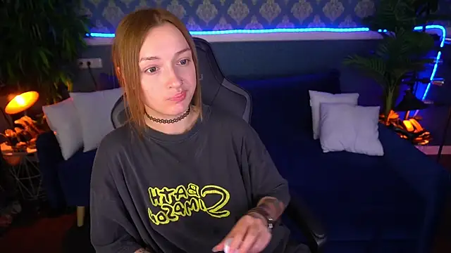 LizzaMoonn Adlı Modelin Canlı XXX Sohbeti