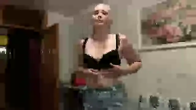 mintchill's Webcam Show