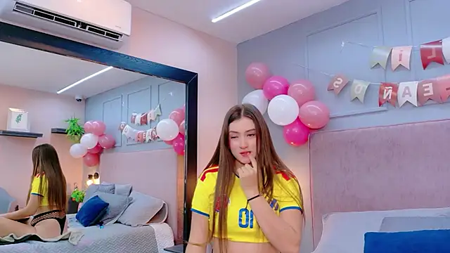 DanielleDNicola Chat XXX in diretta