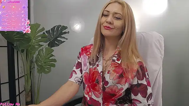 EllaMilf_ Live XXX Chat