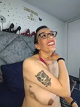 Shantey_Laurent Live XXX Chat