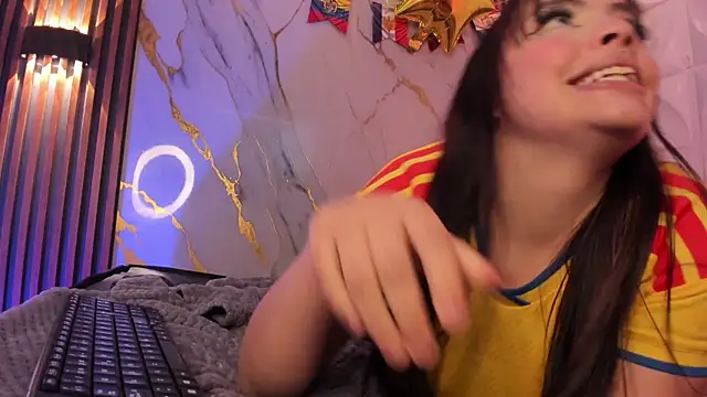 Kathe_Bms_'s Live XXX Chat