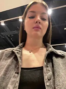KrisMagnoly's Live XXX Chat