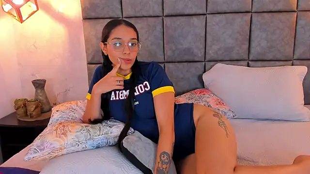 Roseaurora Live XXX Chat