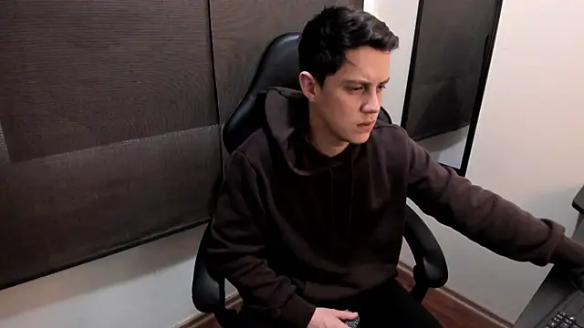 Chat XXX en directo de KendricTorres