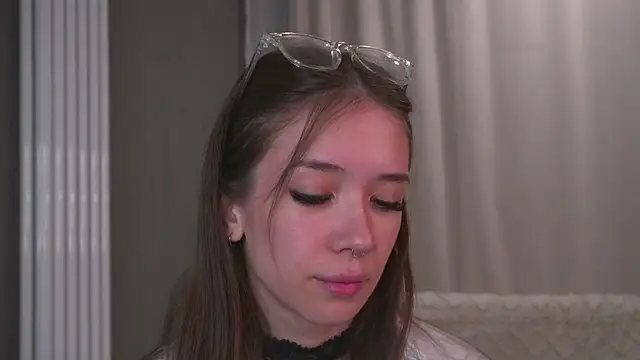 Chat XXX ao vivo de tinyanie
