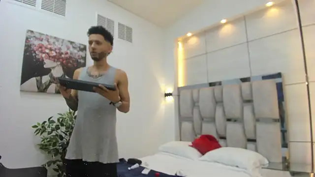 denis_winslow's Live XXX Chat