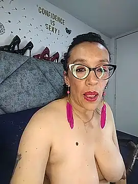 Chat XXX en directo de Shantey_Laurent
