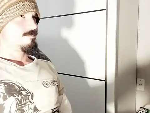 lookaz4010 élő XXX-chatje