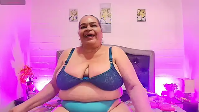 Chat XXX Live QueenMatturex