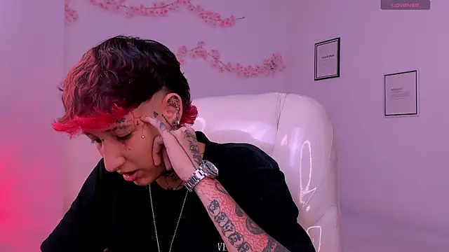 Luci_RoseのライブXXXチャット