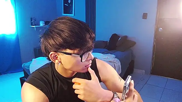 Mr_yisuzzn Live XXX chat