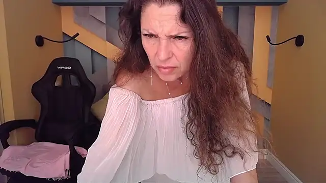 Chat XXX en directo de EllaLong