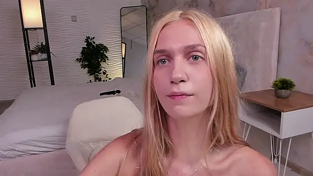 SerenaCrystall Live XXX-Chat