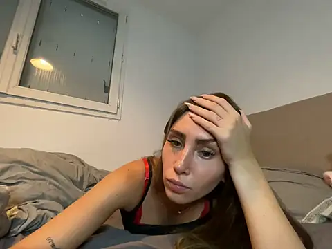perrine_offf's Webcam Show