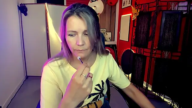 Živý XXX chat NicoleHitman