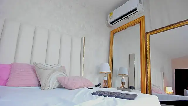 MiaSichell 라이브 XXX 채팅