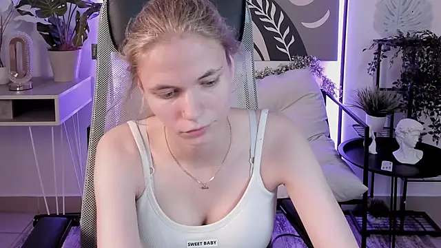 effyfetcher's Live XXX Chat