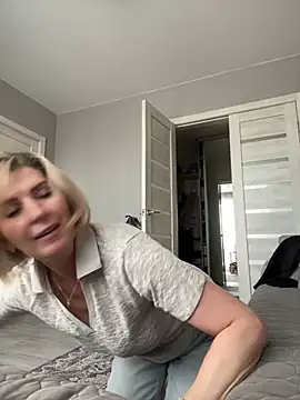 sensualEmilia Live XXX-Chat