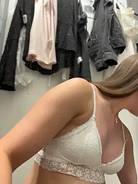KristiRich Adlı Modelin Canlı XXX Sohbeti
