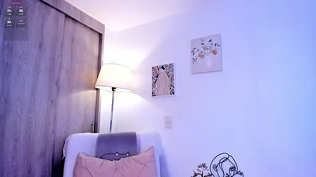 Skeeter_ss' Live XXX Chat