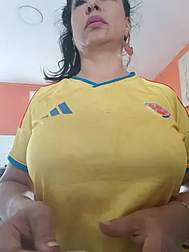 katysquirtdirty live XXX chat