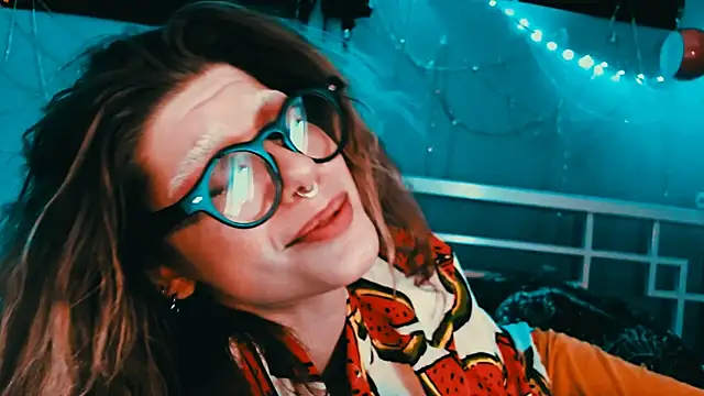 VivienDarkbloomのライブXXXチャット