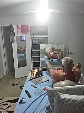 Handsolo_porn's Live XXX Chat