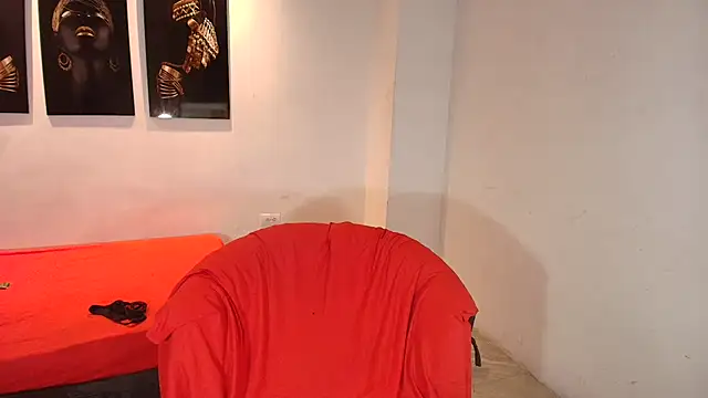 sexyvioletvalerious Adlı Modelin Canlı XXX Sohbeti