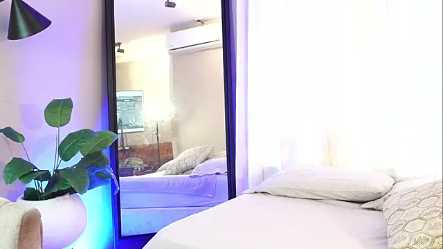 Luxa_Velvetn Live XXX chat