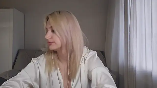 Živý XXX chat BloomMoon