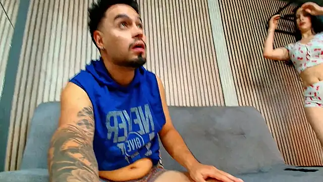 DaveandLuna's Live XXX Chat