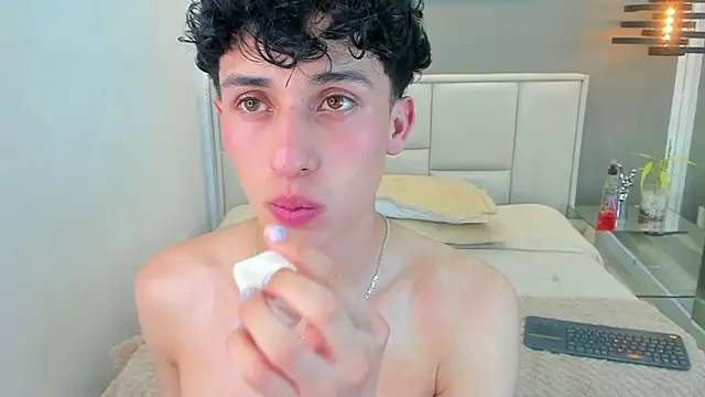 Chat XXX ao vivo de thom_ames