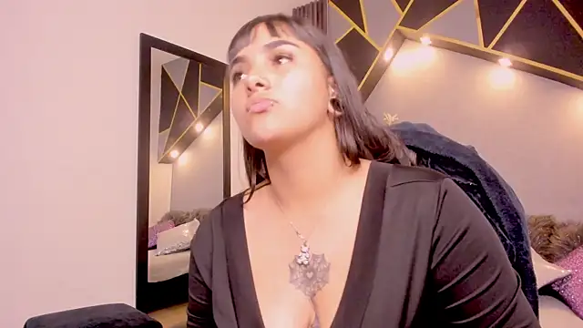 Bella_Raven live XXX chat