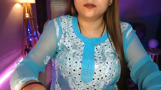 Mitikaa Chat XXX in diretta