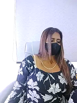 دردشة LoveLy-Soneya الجنسية المباشرة
