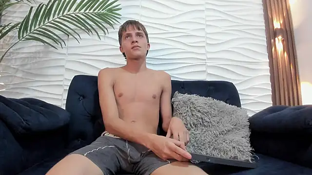 Pavo_tv Chat XXX in diretta