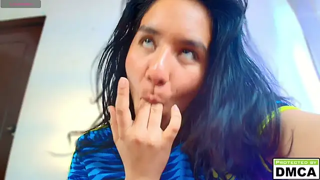 دردشة Lily_Owns الجنسية المباشرة