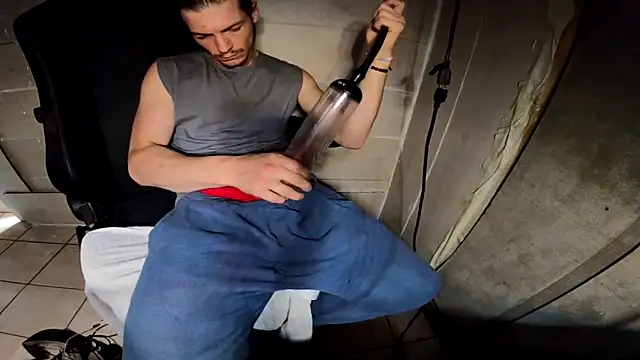XXX chat uživo modela fxcking4ever