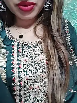 Noor_Darliing Adlı Modelin Canlı XXX Sohbeti