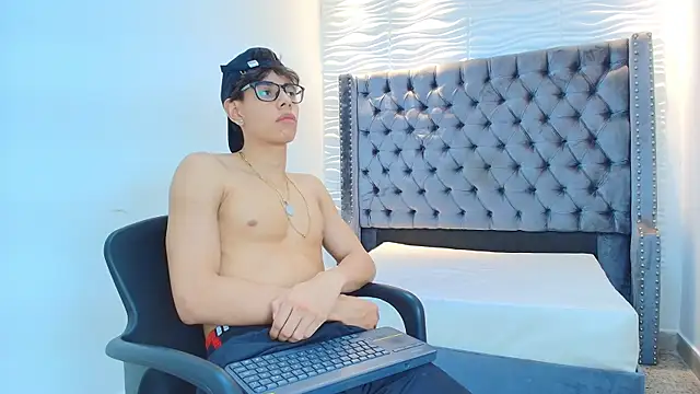 Lenny_knox2's Live XXX Chat