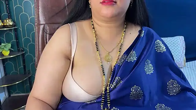 FlatVincy4 Adlı Modelin Canlı XXX Sohbeti