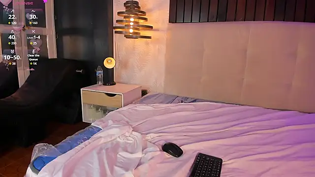 Kayla_Taylor Adlı Modelin Canlı XXX Sohbeti