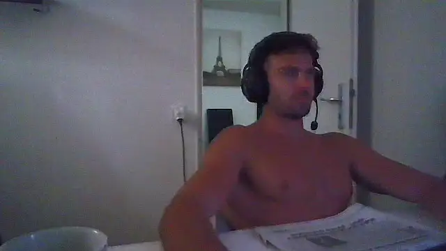 alpha-hunk's Live XXX Chat