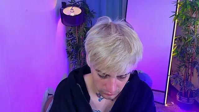 drillfi11's Live XXX Chat