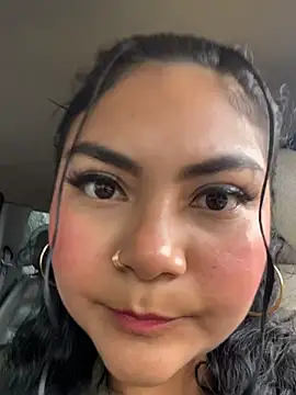 ItsEla Chat XXX live