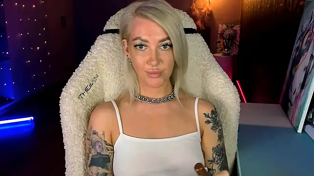 tykioty_Miley: онлайн-секс-чат