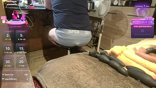misteryman1956's Live XXX Chat