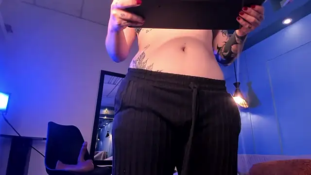 Chatroom XXX en direct de SabrinaWalker